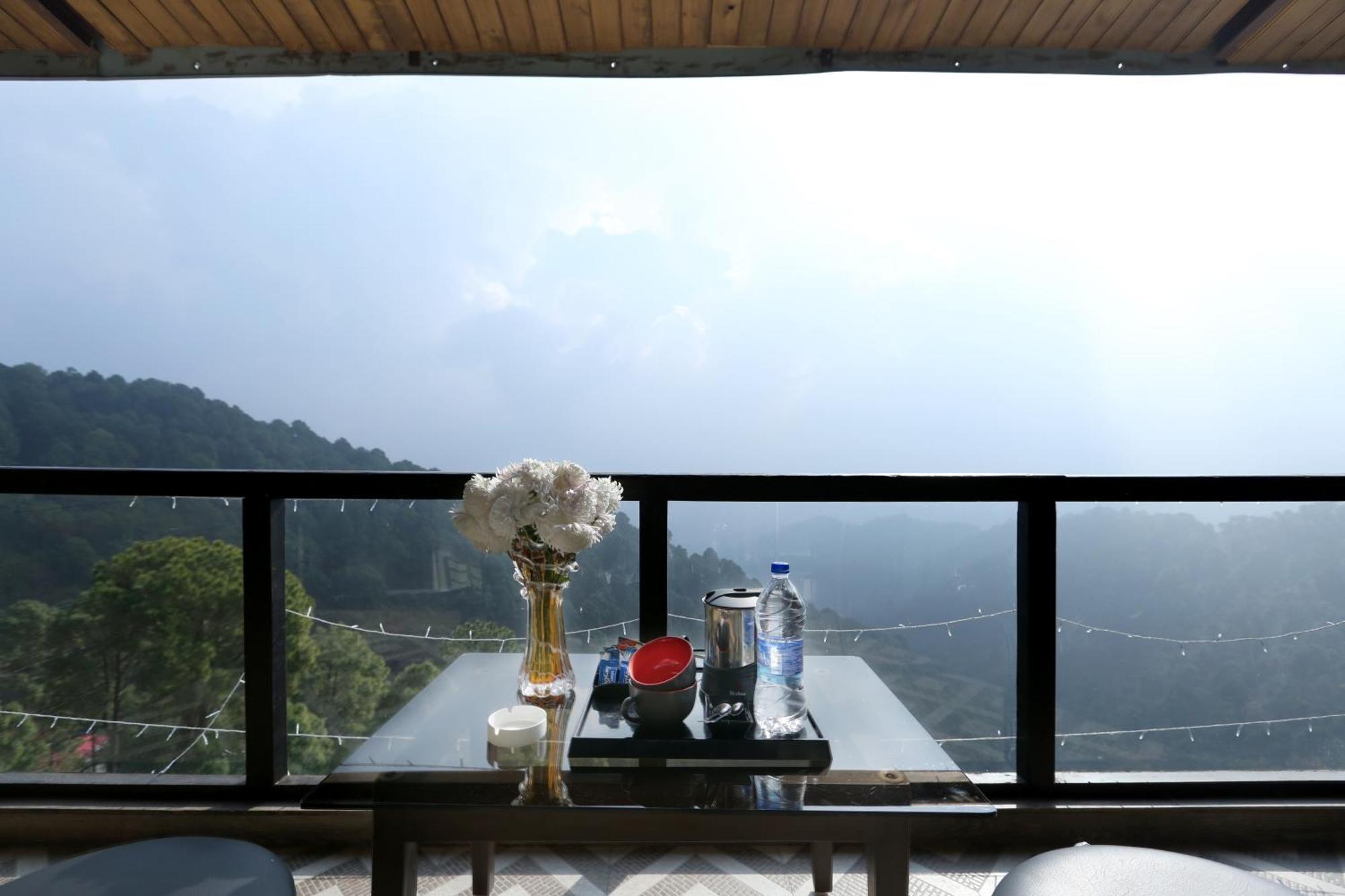 Winnies Holiday Resort & Spa Kasauli Ngoại thất bức ảnh